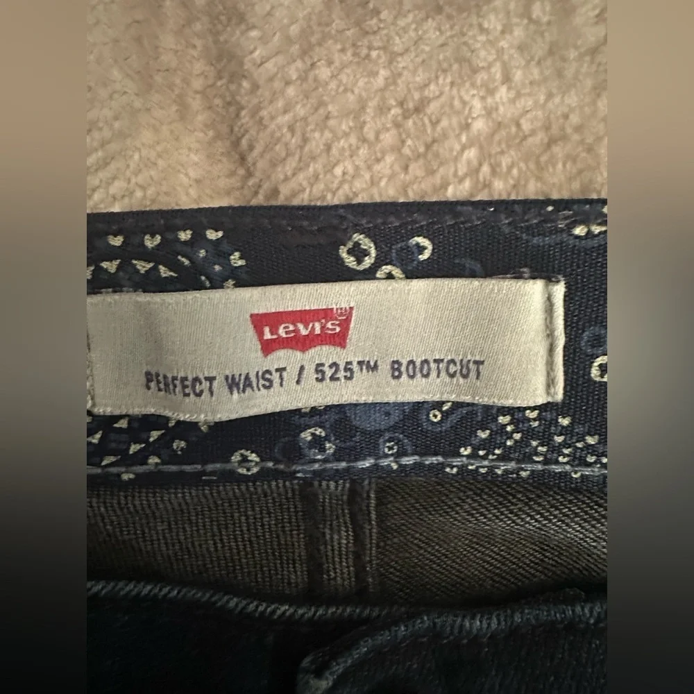 Levi’s Women’s Perfect Waist 525 Bootcut Jeans Dark Wash Blue Size 6 M